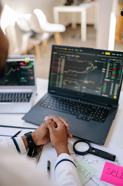 AI-Driven Video Marketing Platforms vs. Manual Editing Tools: Which Should You Choose?: Practical Playbook with Real Exa