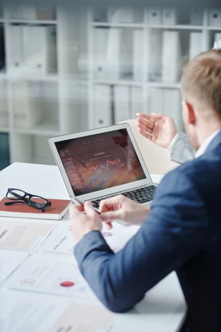 Comparing Top AI-Powered Influencer Marketing Platforms: Features, Pricing, and Results: Practical Playbook with Real Ex