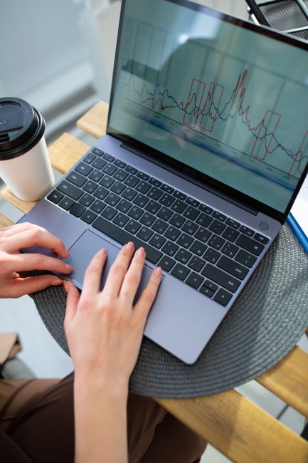 How to Use AI to Automate A/B Testing for Improved Marketing ROI: Practical Playbook with Real Examples