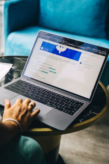How to Use AI to Create Long-Form Content Faster Without Sacrificing Quality: Practical Playbook with Real Examples